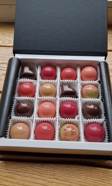 Chocolate bonbons (16 pc)