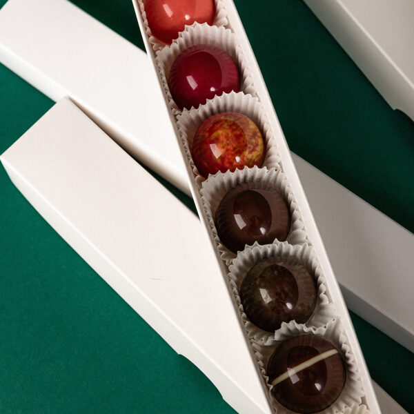 A box of 7 bonbon candies (17 Eur)