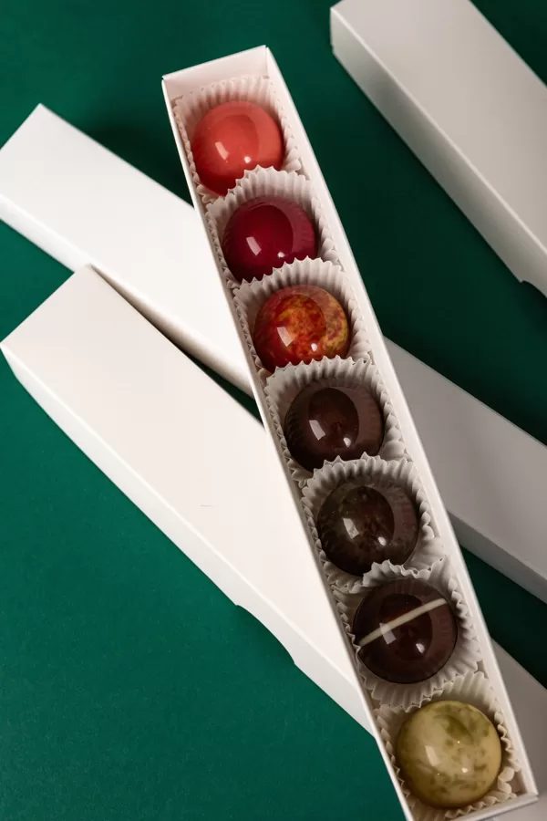 A box of 7 bonbon candies (17 Eur)